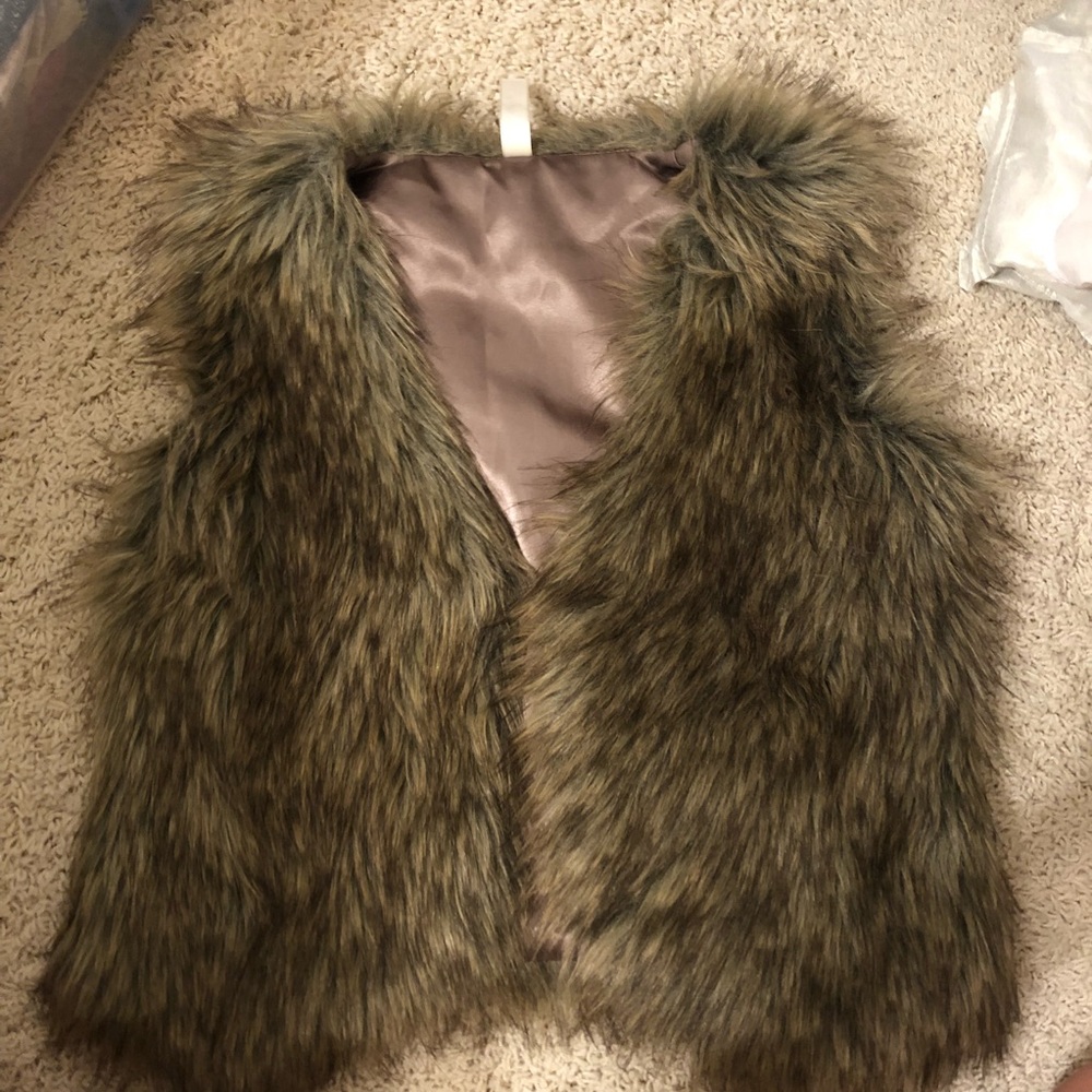 Fur vest